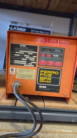 24V Charger in great shape