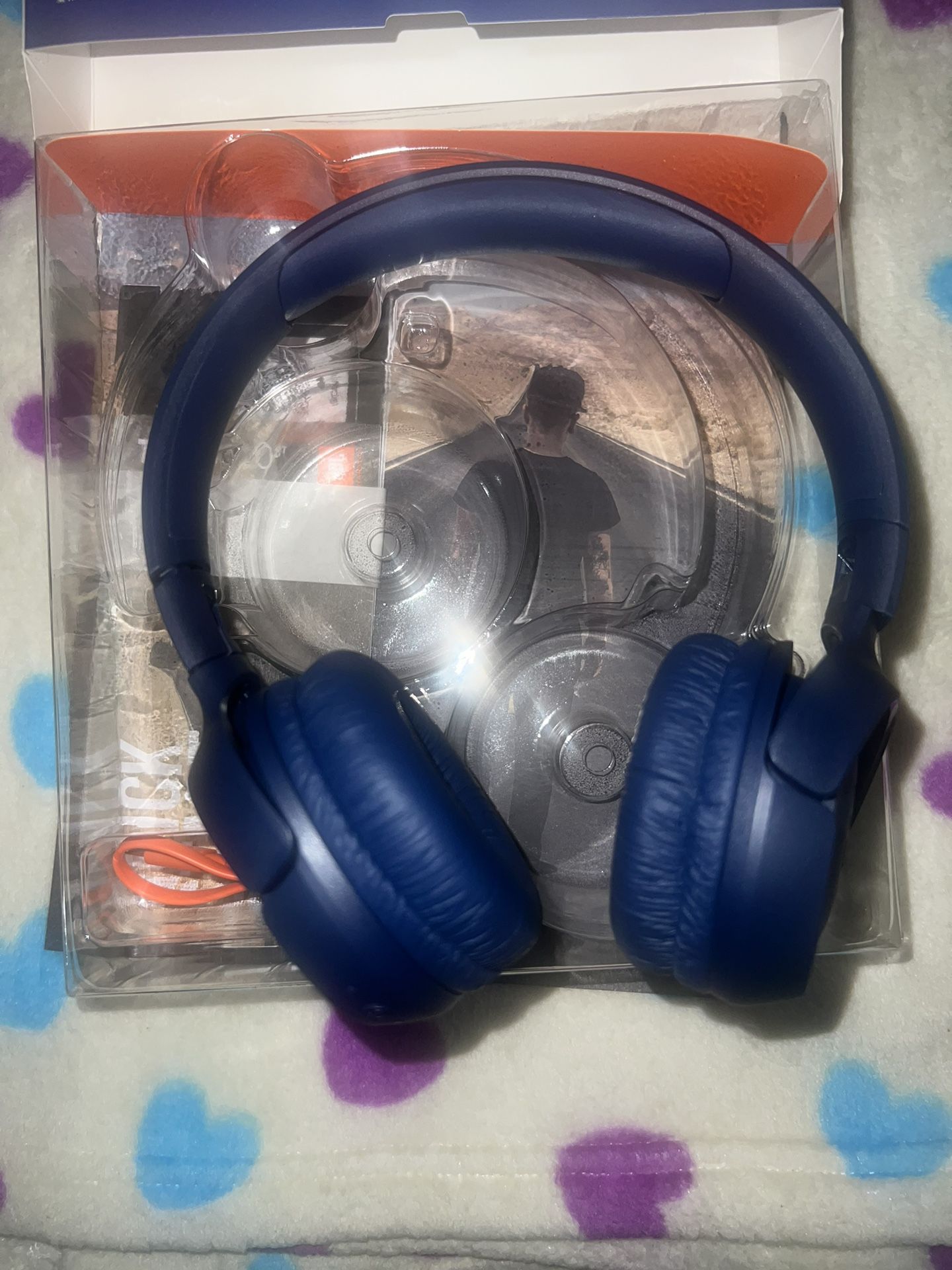 JBL headphones Bluetooth