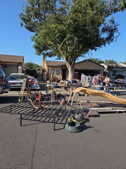 Yardsale Saturday 5/23 Sunday 5/24 2304 Shortline Ct Modesto CA 95350