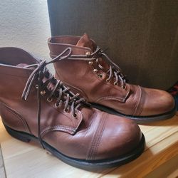 Red Wing Boots Iron Ranger 10 1/2 E2 8111