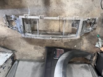 2003 Excursion Body Parts.