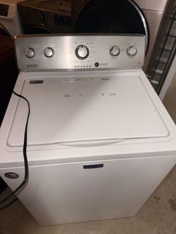 Washer top load Maytag in good condition