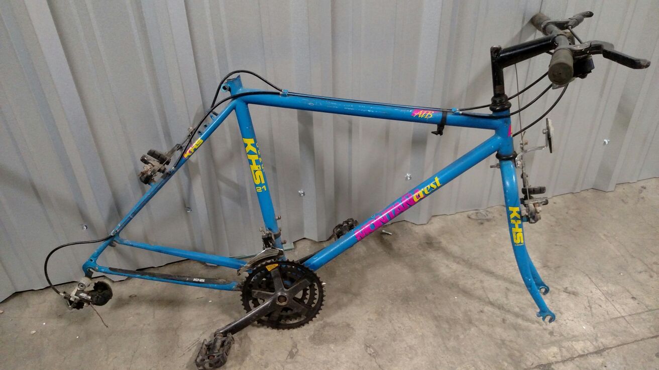 KHS Montana Crest 21 inch mountain bike frame cranks pedals bars brakes sprocket
