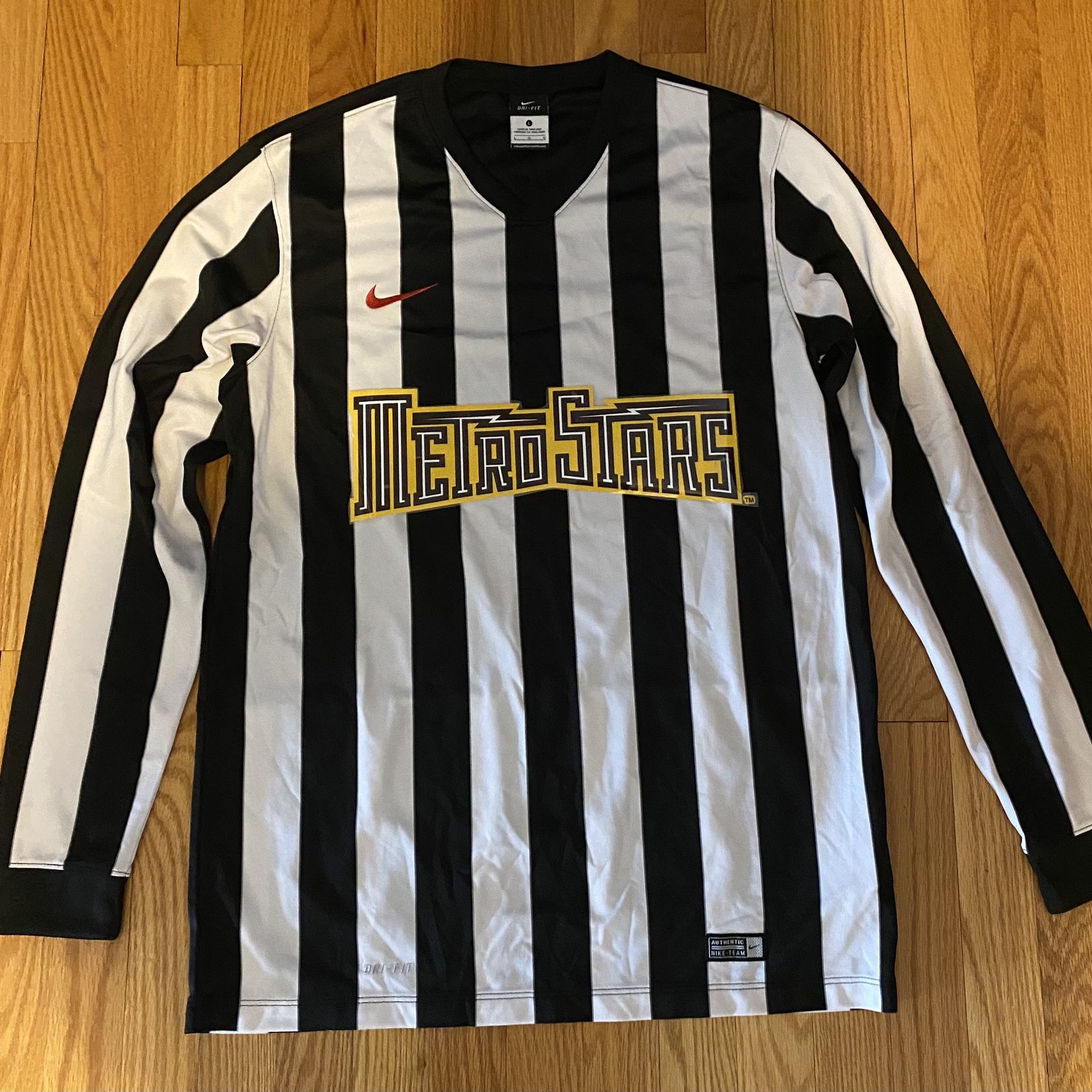 Vintage 90’s Nike New York Yankees Nike hockey Jersey Size XL for Sale in  Orlando, FL - OfferUp