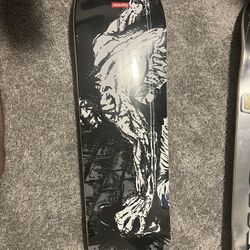 Supreme Skateboard