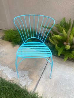 Selling “one” 1 “vintage iron patio chair