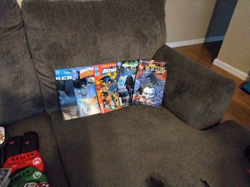 Games/Nintendo Switch Cases/ Pokemon Case and Cards/Toys