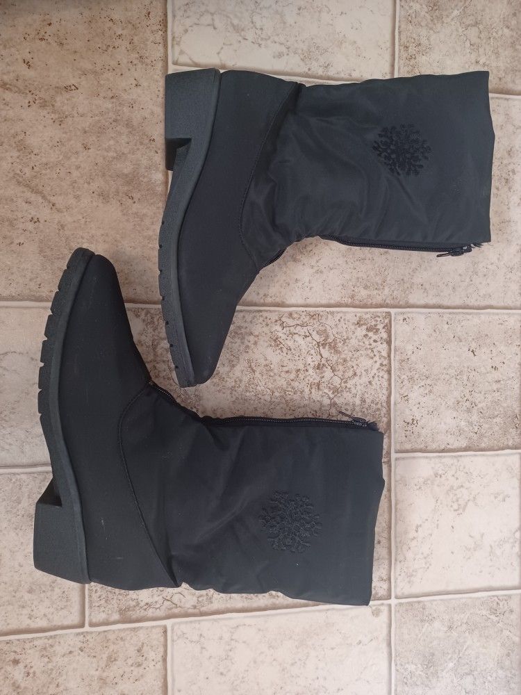 Women's Mid Calf Winter Boots Size 11