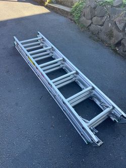 Extension  ladder like new