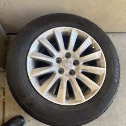 Chrysler 300 tires
