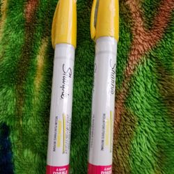 2 Yellow Sharpie Paint Pens