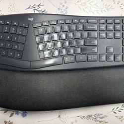 Logitech Ergo Wireless Keyboard with Wrist Rest – Excellent Condition