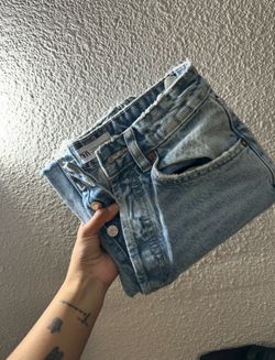 Classic Zara TRF mom jeans