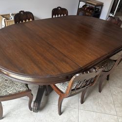Early 1800s Expandable Antique Table 