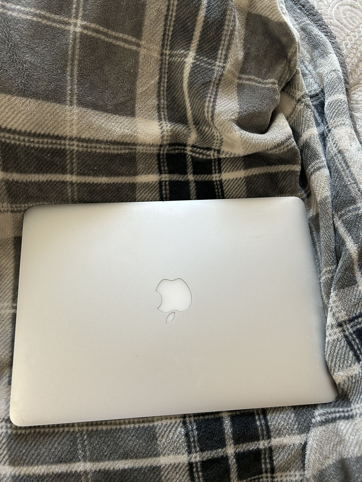 Mac Book 