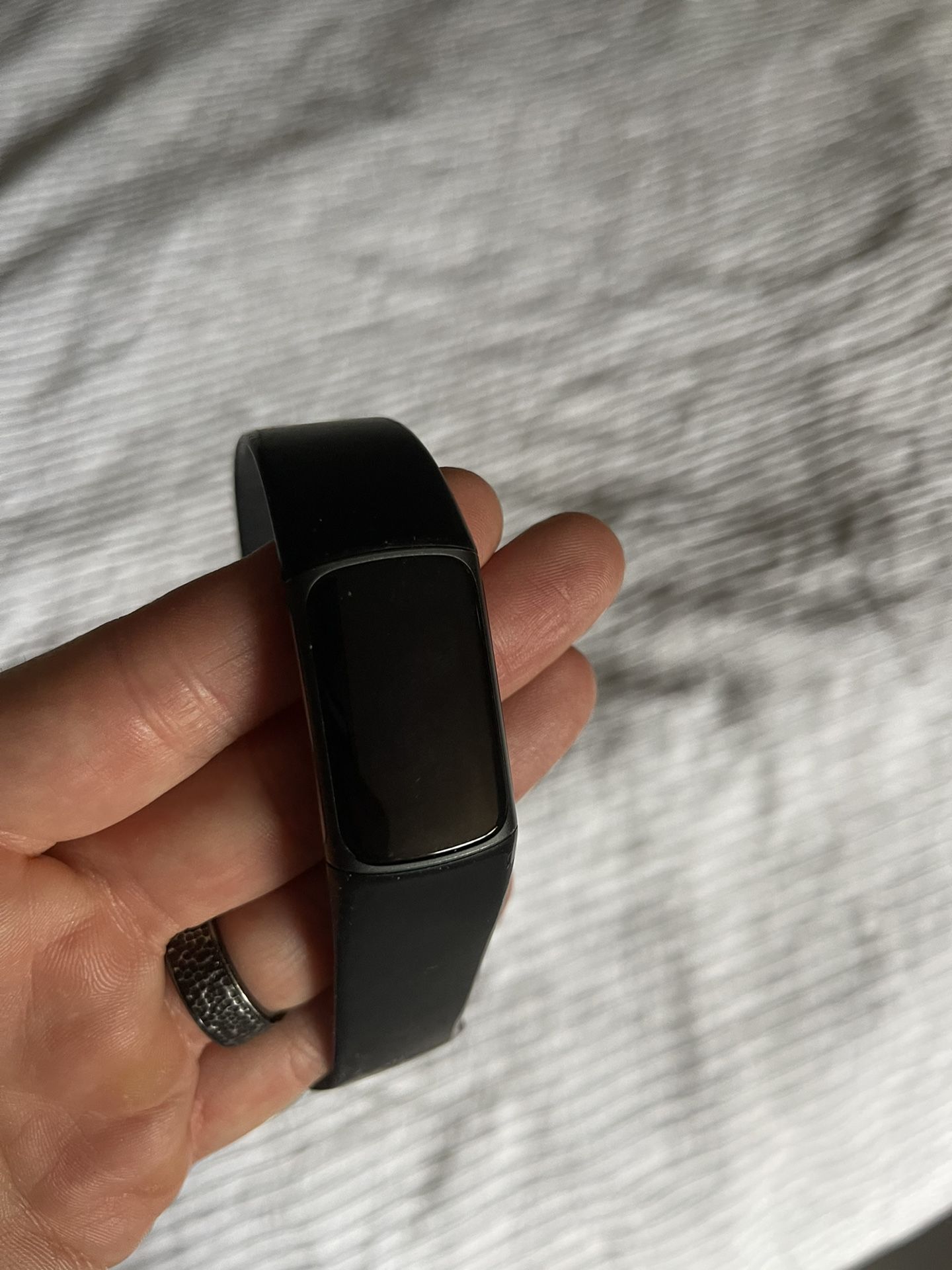 Fitbit Charge 5