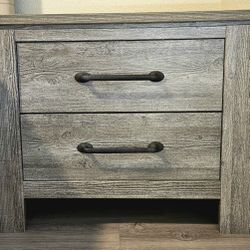 Nightstand (Bed Available)