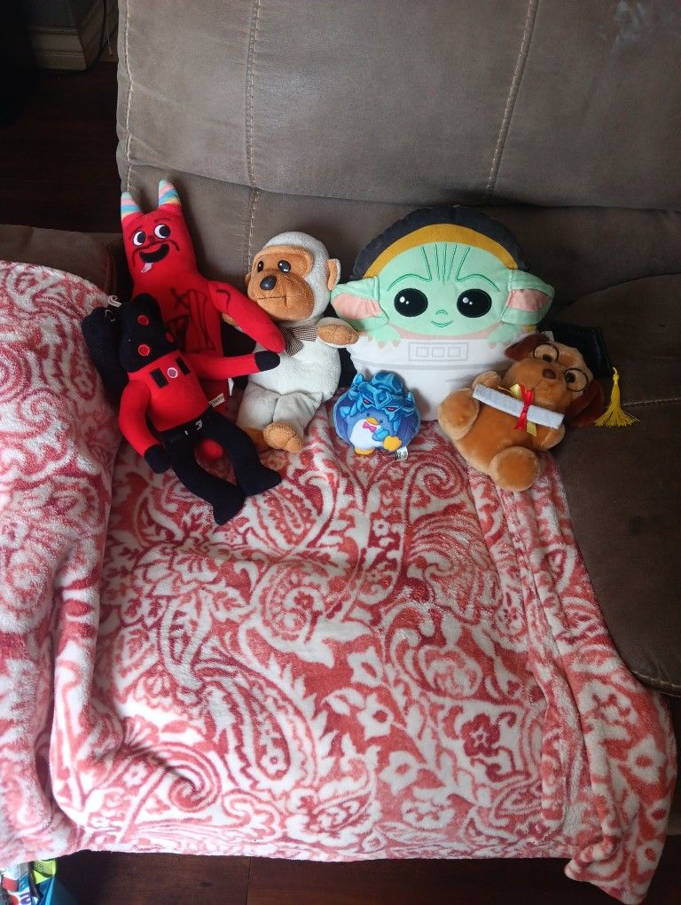 Plushies Free / Gratis