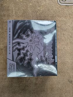 Pokémon Pitch Black ETB