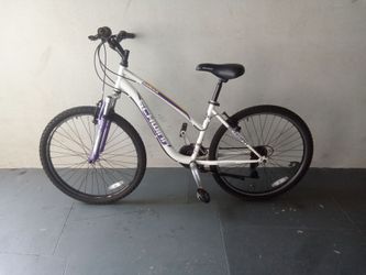 BICYCLE SCHWINN 21 SPEED SIZE 26 BRAND NEW