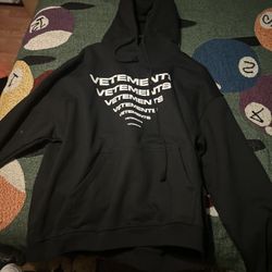 Vetements Hoodie size M