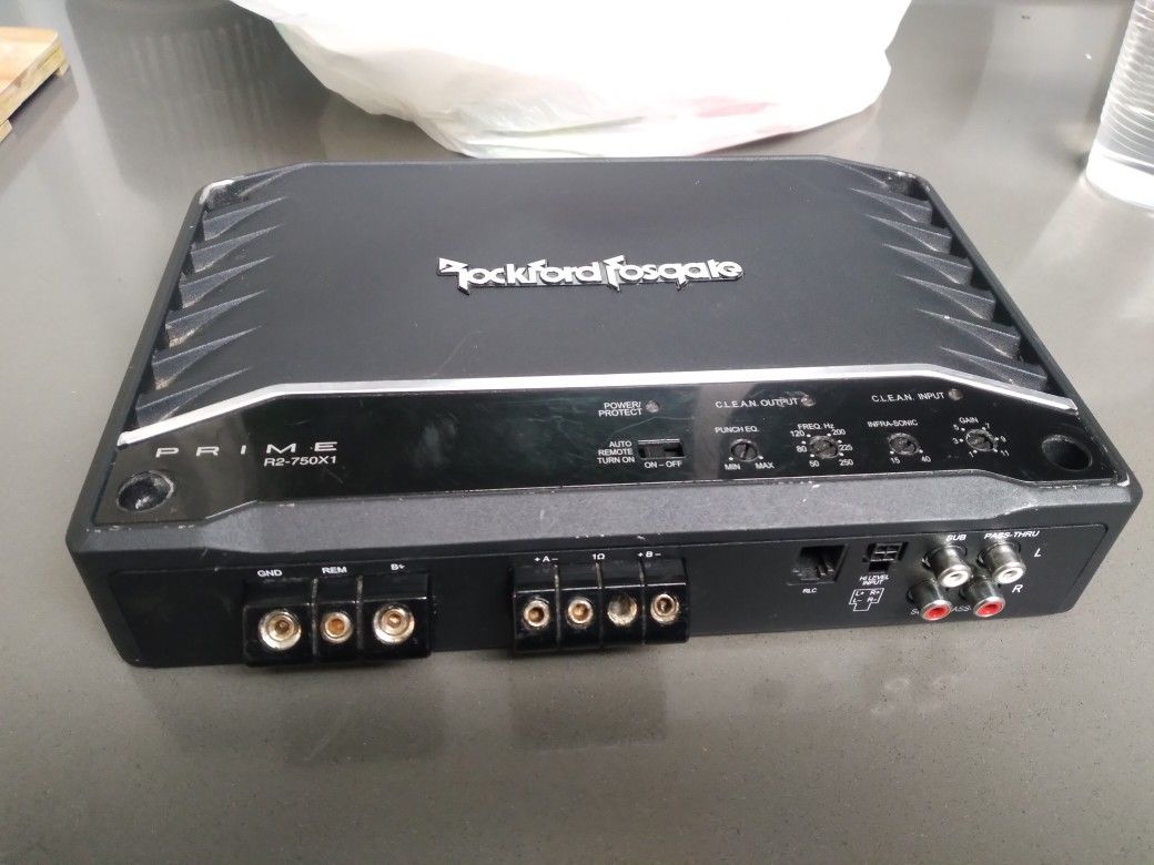 Rockford Fosgate Mono Block Amp 1500max.....750rms (R2-750X1) "Read Descriptions Below "