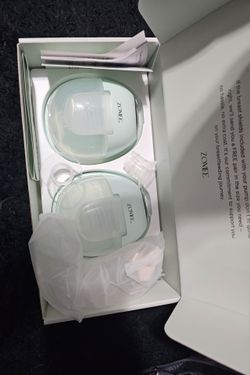 Zomee Wearable Breast Pump Shields Set