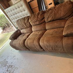 Brown Couch Reclines