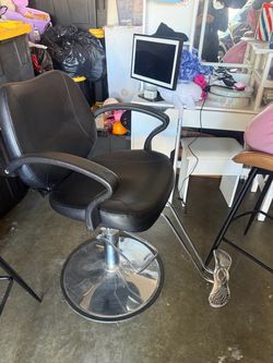 Barber chair