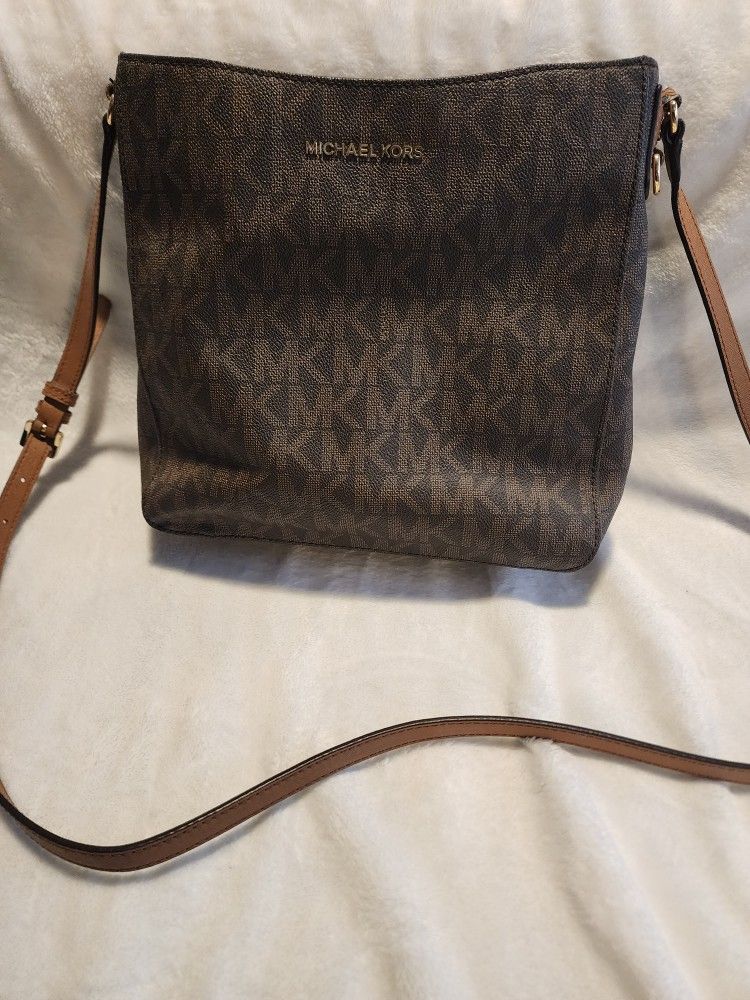 Michael Kors Large Messenger Crossbody Bag