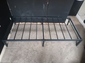 Black metal twin bed frame