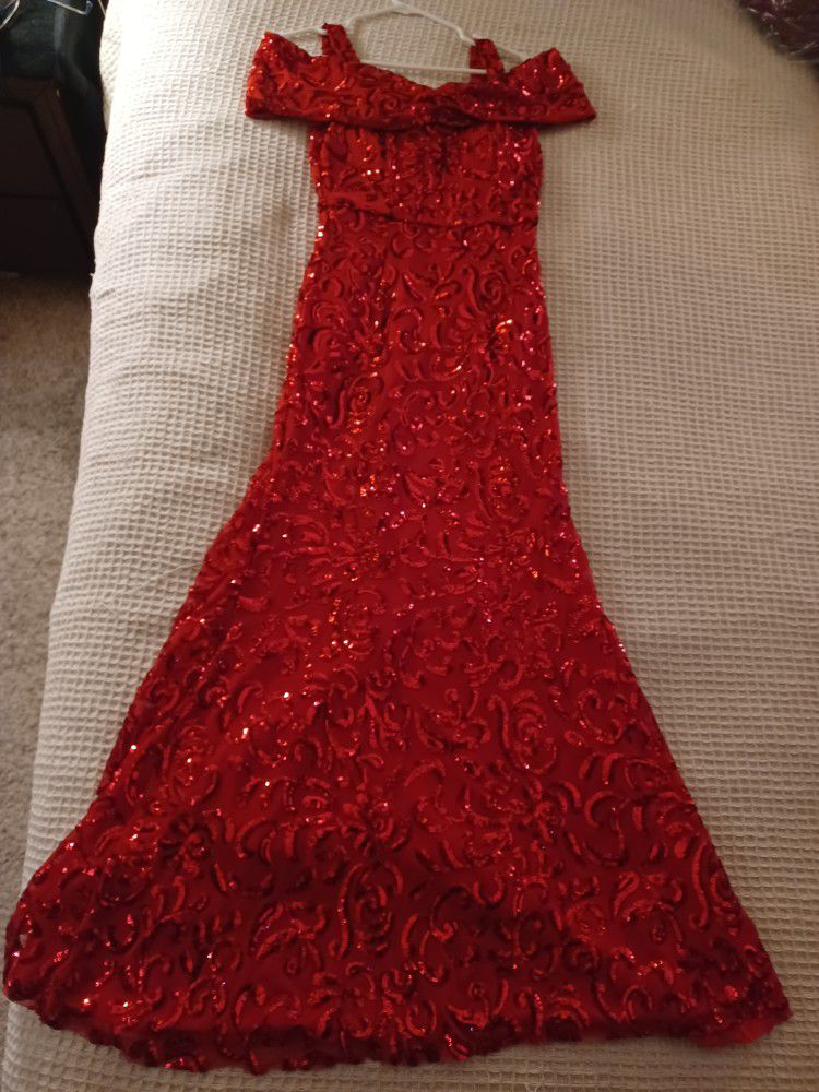 Beautiful Red Sequin Dress , Mermaid Style