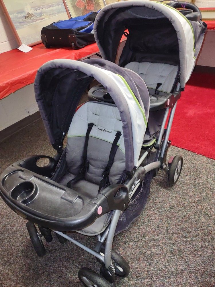 Double Stroller 