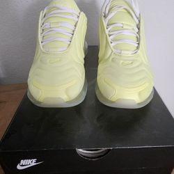 Nike Air Max 720 Shoes