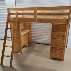 Loft Bed 🤩FREE DELIVERY!!🤩