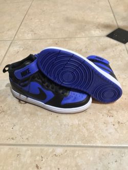 Nike Court Borough Mid 2