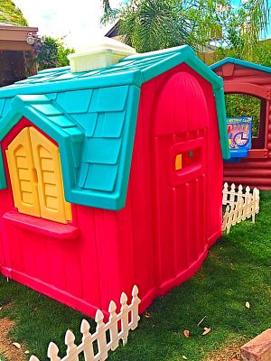 Step2 Big Barn Playhouse Playset For Sale In Glendale Az Offerup