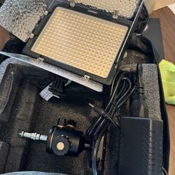 Yongnuo YN300 III LED Video Light Kit