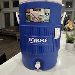 Igloo 5 Gallon Portable Beverage Cooler/Dispenser
