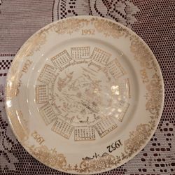 1952 ANTIQUE GOLD METALLIC   CALENDAR  PLATE, LIKE NEW 