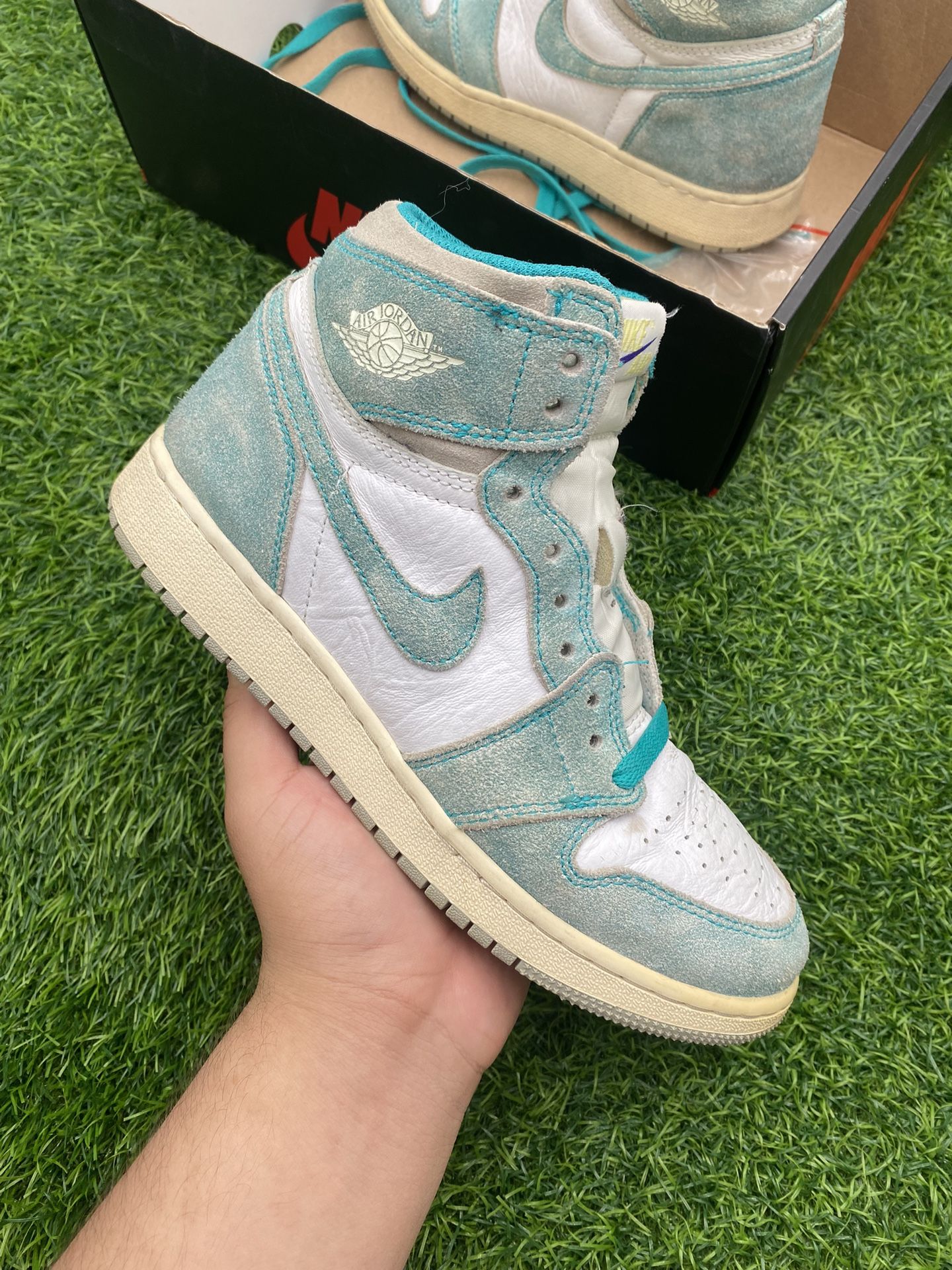 Jordan 1 “Turbo Green” Size 5Y