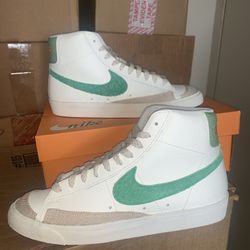 Brand New Men's Nike Vintage Blazers Size 10.5