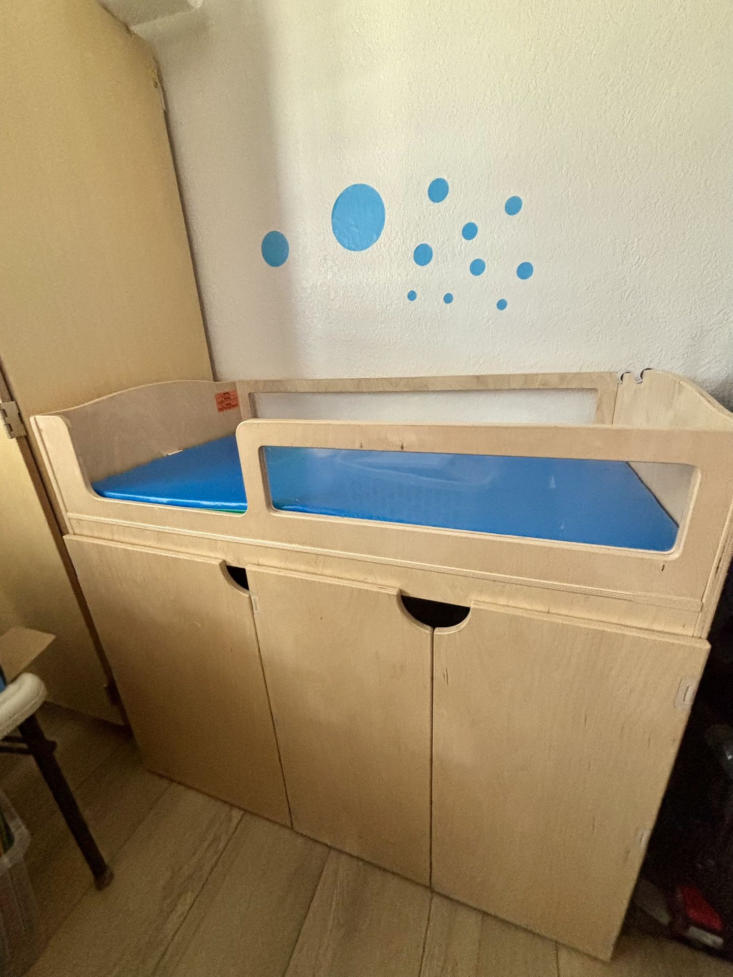 Changing Diaper table
