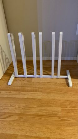 Boots stand