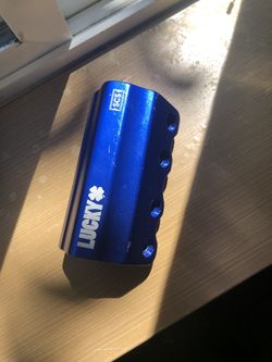 Lucky 4 Bolt Clamp
