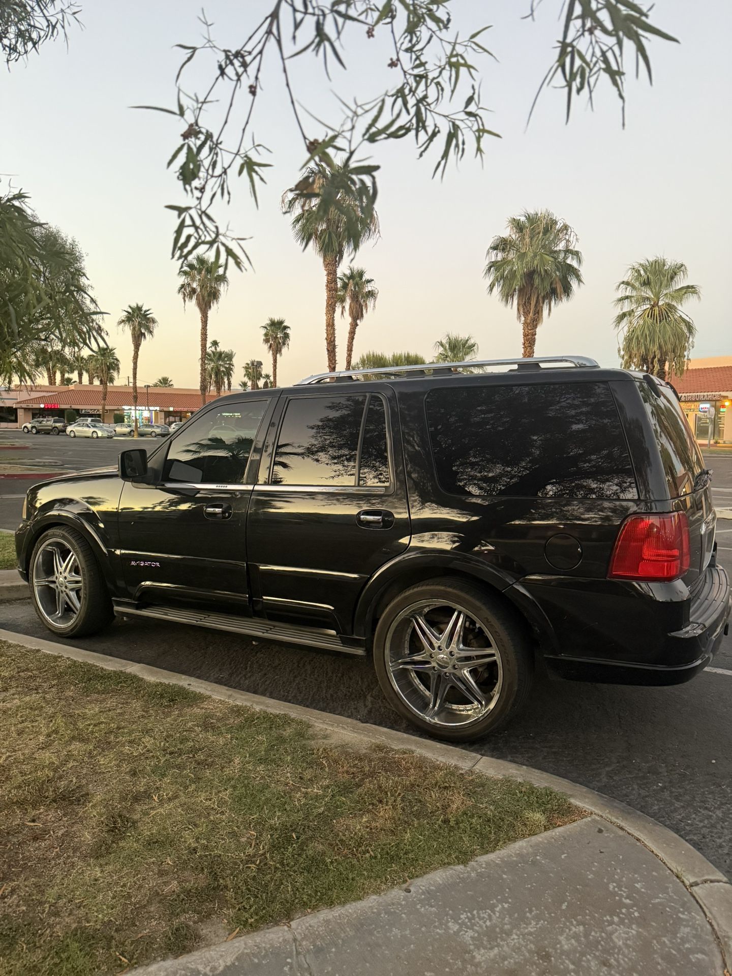2005 Lincoln Navigator