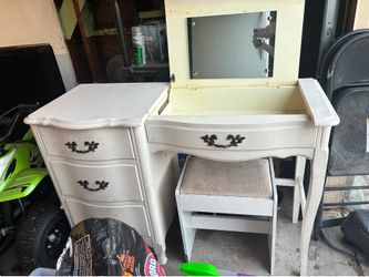 Cute Vanity Shabby chic