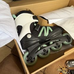 K2 Women's Rollerblades W Size 10.