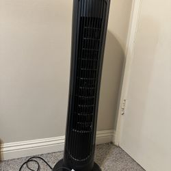 OmniBreeze Tower Fan 