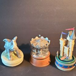 Lot Of 10 Music Boxes